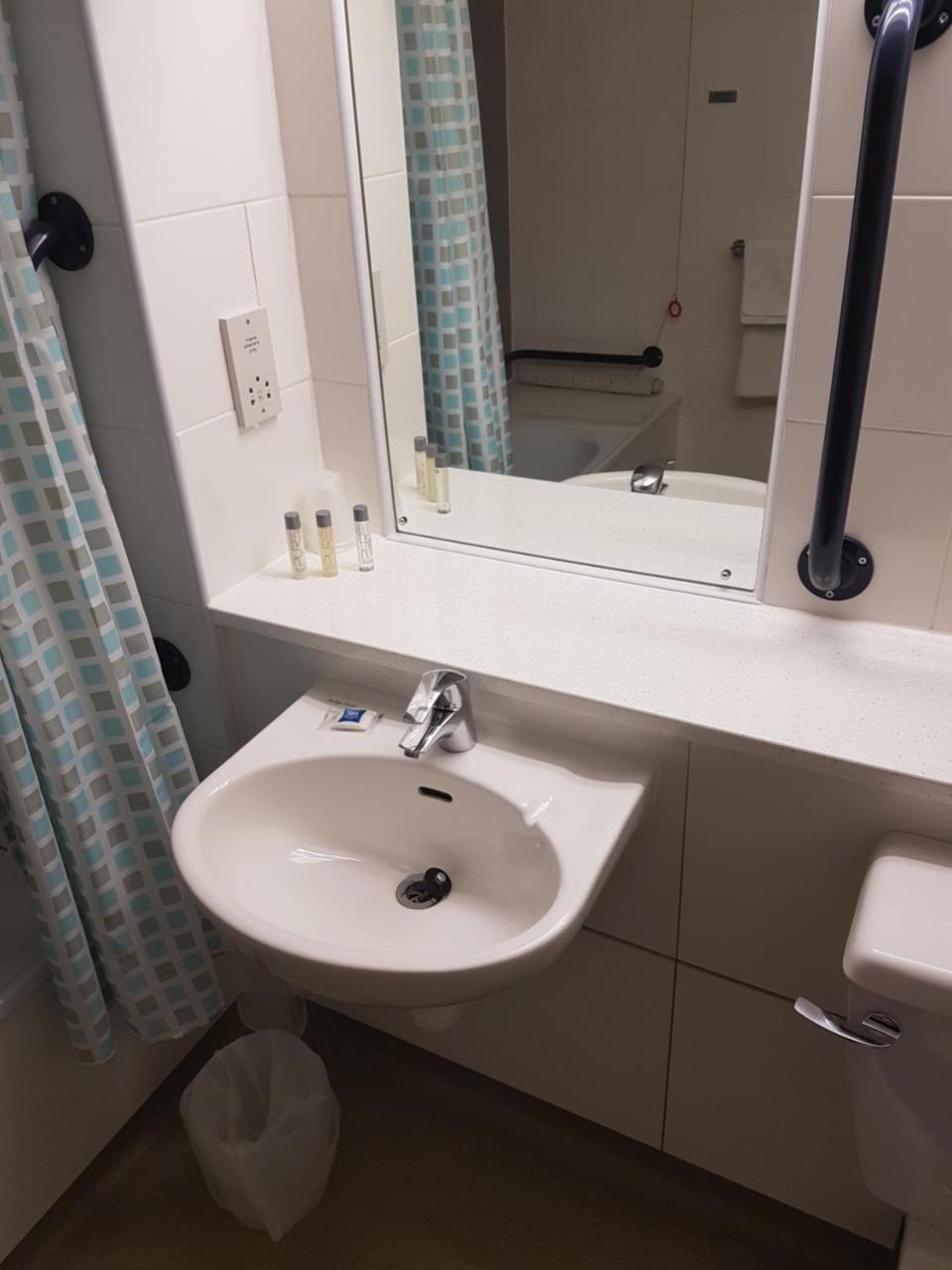 Ibis Budget Knutsford Exterior photo